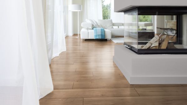 4697 Exguisit Орех Валлис, 8мм, 32 класс с фаской